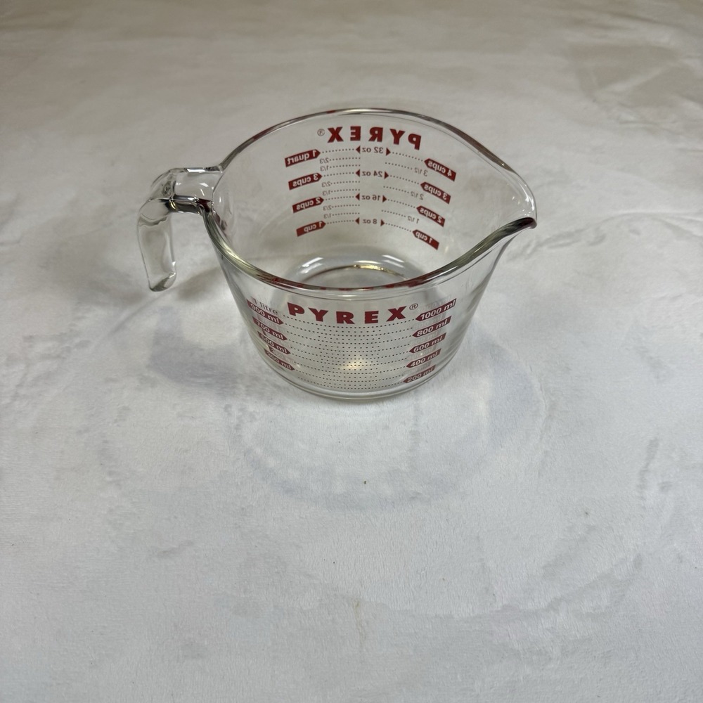 Vintage Pyrex 4 Cup Measuring Cup 1 Quart 1000ml Red Lettering Glass Made in USA